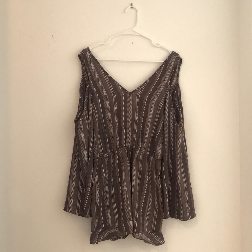 Sadie & Sage Tribal Bell-Bottom Sleeve Romper
